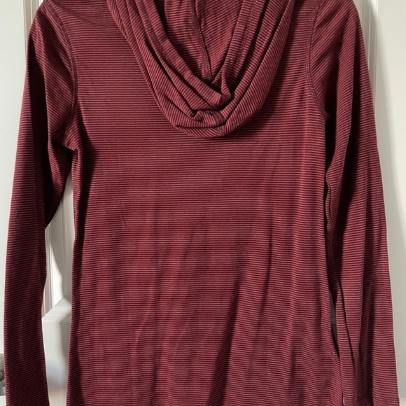 Eddie Bauer Long Sleeve hoodie shirt Size small red and orange - Picture 6 of 6